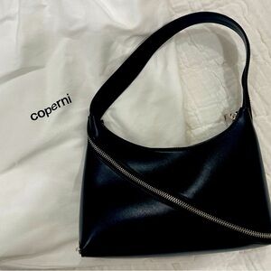 AUTHENTIC COPERNI APPLE SYNTHETIC BAGUETTE BAG, BRAND NEW, BLACK/ZIPPERS
